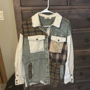 Gimmick Shacket Size M only worn a couple of times